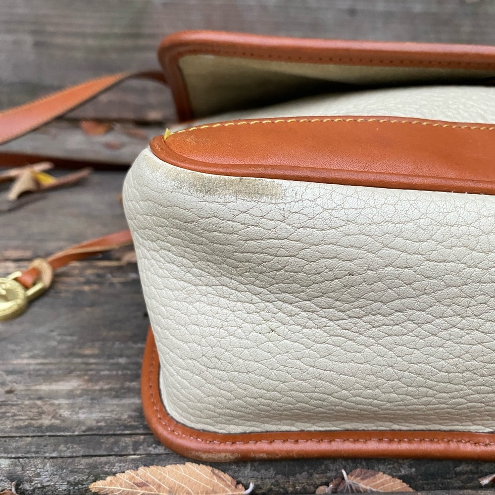 Vintage Dooney & Bourke Purse - Picture 8 of 15